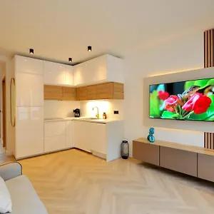 Monaco # - 6 Persons - 2 Bedrooms - Full Renovated - Private Parking - Hypercenter - Clim - And Sun Menton